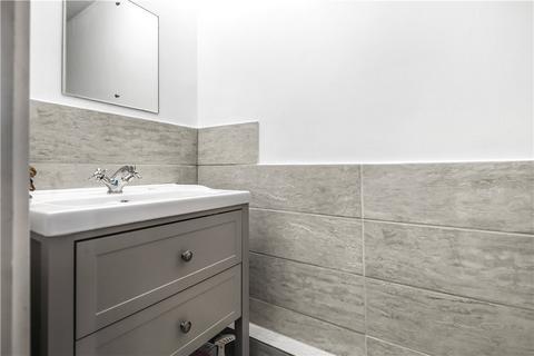 undefined, Turnpike Link, Croydon, CR0