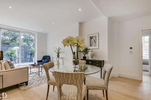 3 bedroom flat for sale, Kingsbridge Avenue, London, W3