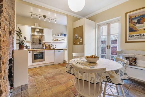 126 Merton Hall Road, London, SW19 3PZ