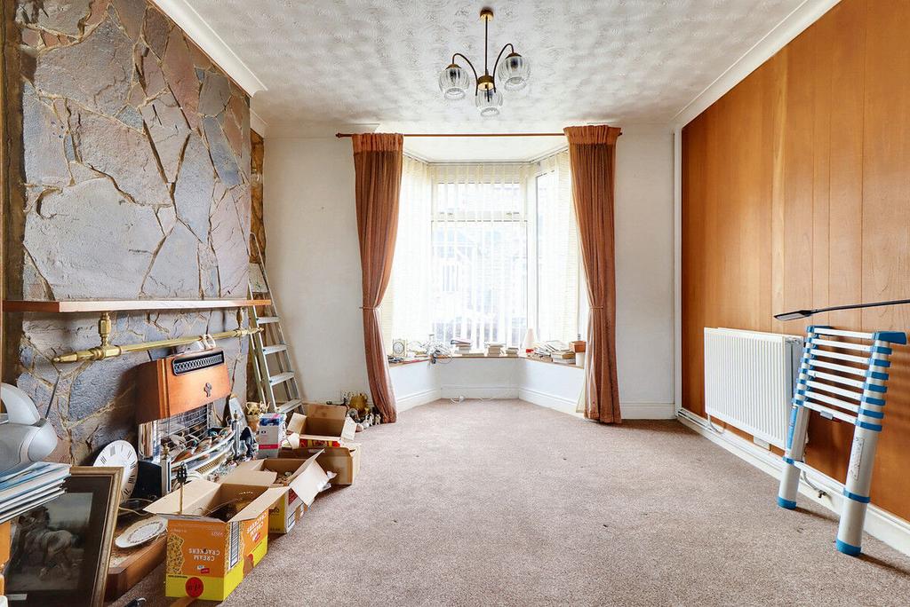 Wainfelin Avenue, Pontypool 2 bed end of terrace house for sale £150,000