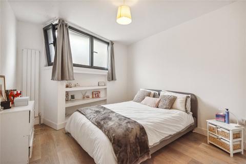 2 bedroom apartment to rent - Fulham High Street, London, SW6