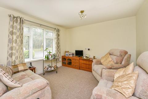 1 bedroom retirement property for sale, Thornton End, Holybourne, Alton, Hampshire