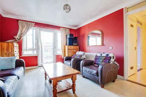 1 bedroom flat for sale, Woodger Road, London W12