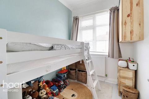 50 Barton Avenue, Romford, RM7 0ND