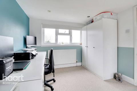 50 Barton Avenue, Romford, RM7 0ND