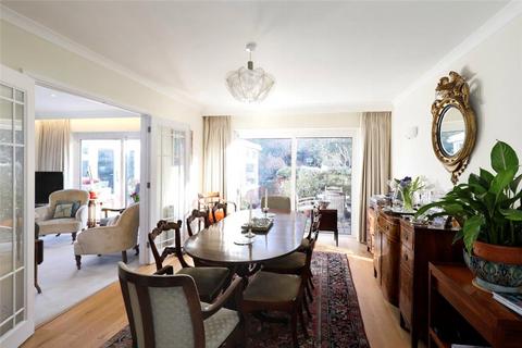 5 Rectory Orchard, London, SW19 5AS