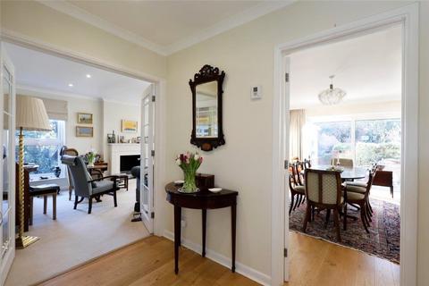 5 Rectory Orchard, London, SW19 5AS