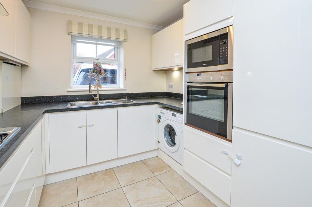 Allingham Road, Reigate 3 bed terraced house for sale £575,000