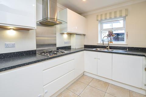 3 bedroom terraced house for sale, Allingham Road, Reigate