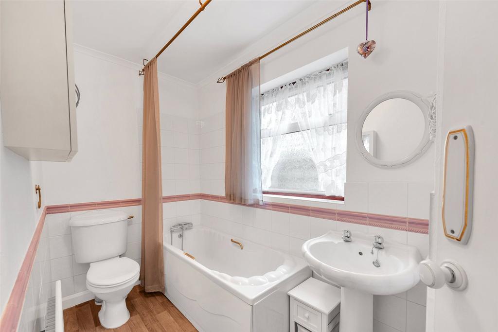 Ground Floor Bathroo