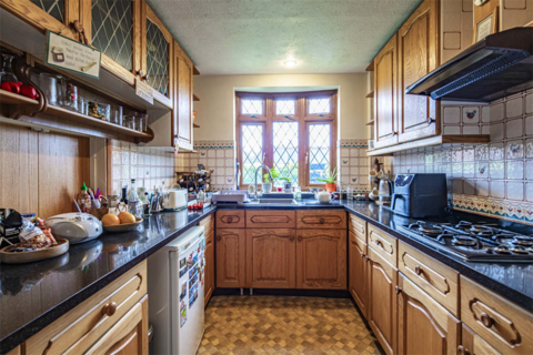 The Warren, 24 Elvendon Road, Goring, Reading, RG8 0DU