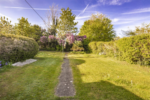 The Warren, 24 Elvendon Road, Goring, Reading, RG8 0DU