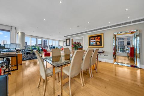 3 bedroom apartment for sale, Commodore House, Battersea Reach