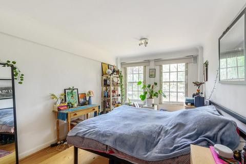 2 bedroom flat for sale - Eton College Road, Belsize Park