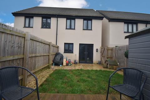 3 bedroom semi-detached house for sale - Chaffinch Rise, Cranbrook, Exeter