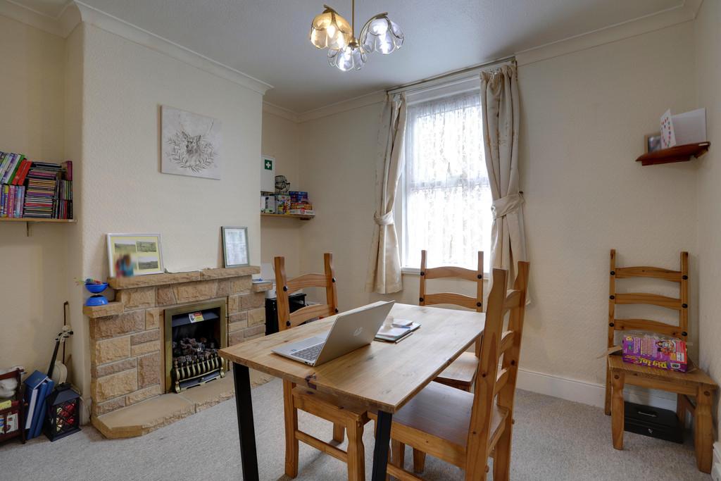 Hillmans Road, Newton Abbot 2 bed terraced house £180,000