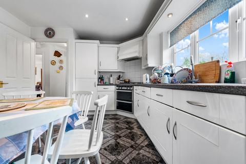 11 Banc Yr Afon, Gwaelod Y Garth, Cardiff, CF15 9TU