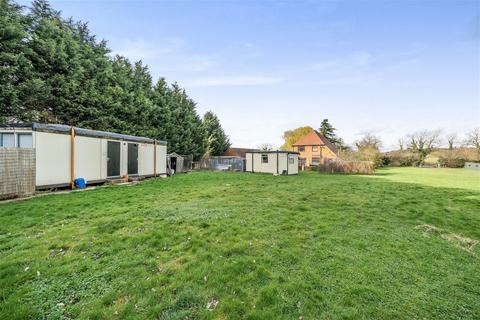 3 bedroom equestrian property for sale, Grove, Retford, DN22 0RN