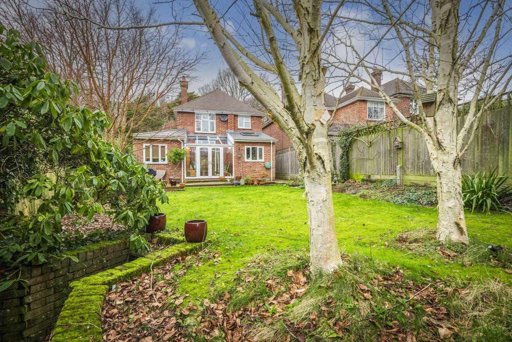 Holden Road, Southborough, Tunbridge Wells 3 bed detached house for