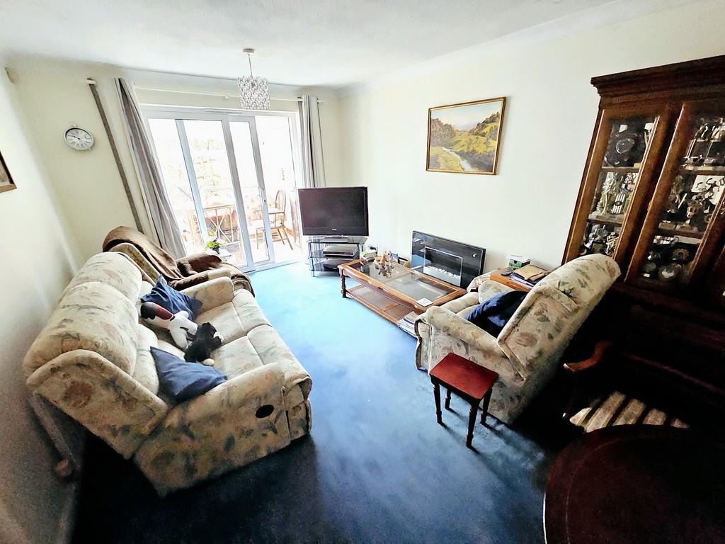 Horton Drive, Middleton Cheney 2 bed semidetached bungalow for sale