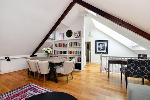2 bedroom flat to rent, Trebovir Road, Earls Court, London, SW5