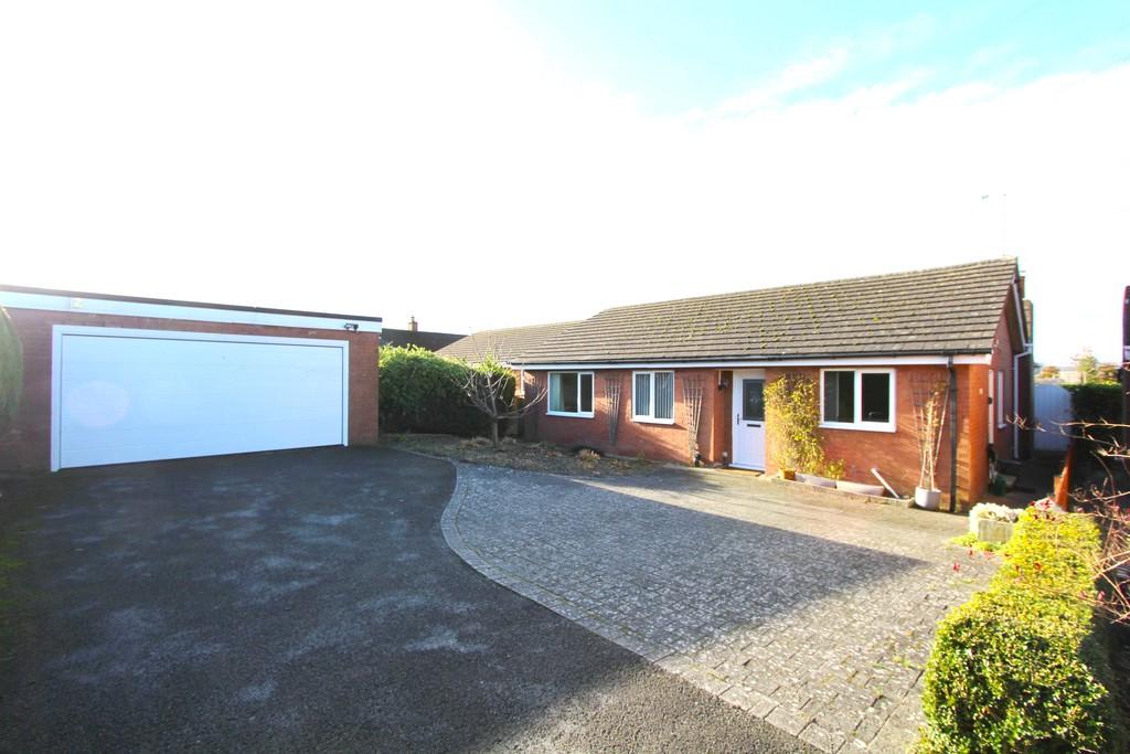 Argoed Hall Lane, Mynydd Isa 2 bed detached bungalow for sale £300,000