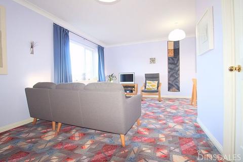 2 bedroom apartment for sale - Bewick Court, Clayton Heights, Bradford, BD6 3XF