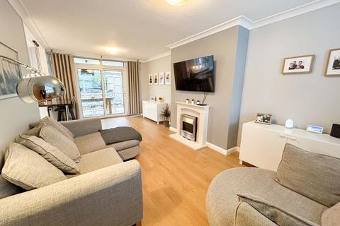 15 Moss Way, Sutton Coldfield, B74 2BT