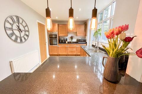 15 Moss Way, Sutton Coldfield, B74 2BT
