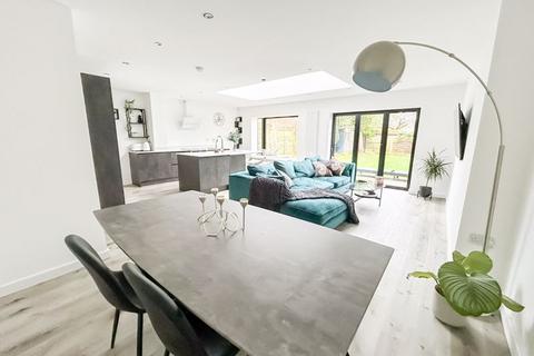 3 bedroom semi-detached house for sale, Planetree Road, Streetly, Sutton Coldfield,