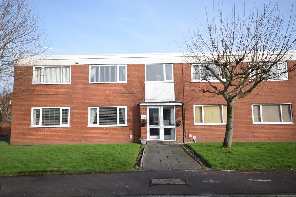 Mythop Close, Lytham 2 bed flat for sale £145,000
