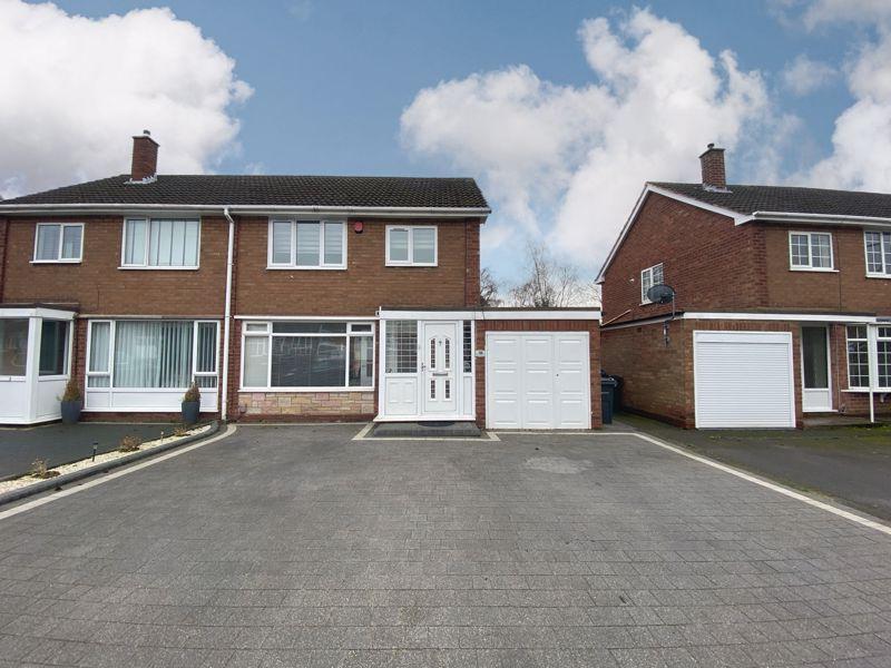 Willmott Road, Four Oaks, Sutton Coldfield, B75 5NW 3 bed semidetached house for sale £375,000