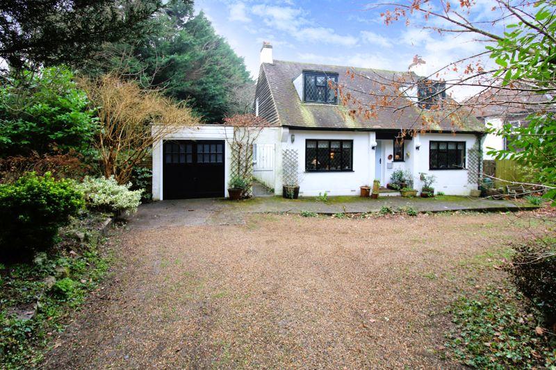Epsom Downs 3 bed detached house for sale £825,000