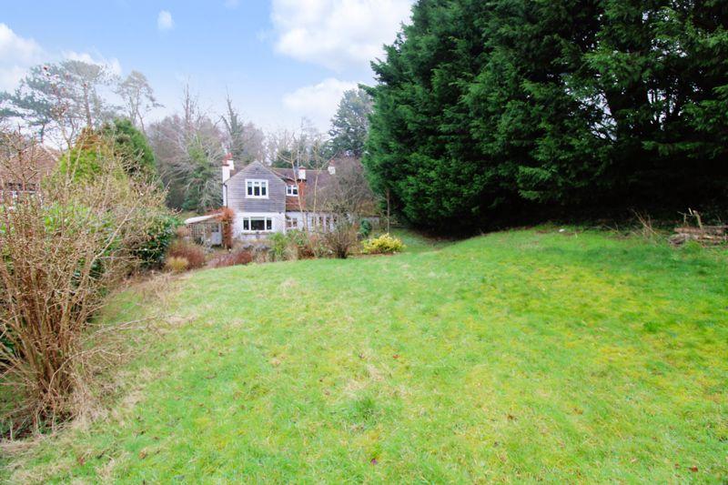 Epsom Downs 3 bed detached house for sale £825,000