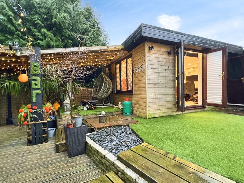 Garden room