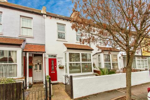 3 bedroom terraced house for sale, Wellington Avenue, Westcliff-on-sea, SS0