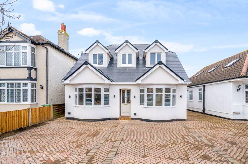 King Edward Avenue, Rainham, RM13 5 bed detached house for sale £650,000