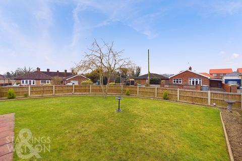 2 bedroom detached bungalow for sale, St. Edmunds Road, Acle, Norwich