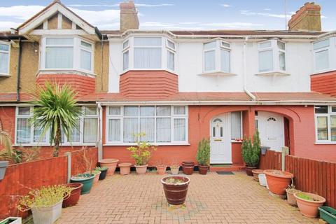 3 bedroom terraced house for sale, Torrington Road Perivale UB6 7EW