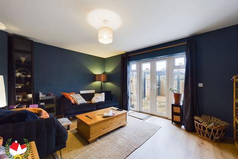 42 Dreadnaught Drive, Gloucester, GL1 5RA