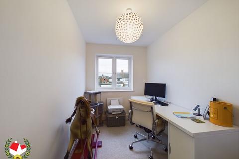42 Dreadnaught Drive, Gloucester, GL1 5RA