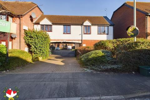 9b Lysons Avenue, Gloucester, GL1 5QE