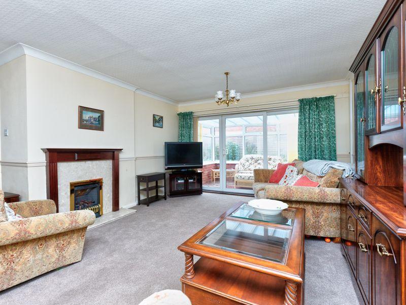 Bushfield Rd, Albrighton 3 bed detached bungalow for sale £355,000
