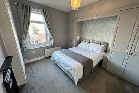2 bedroom terraced house to rent, Poplar Street, Poppleton Road