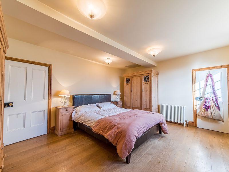 1 st floor bedroom 1