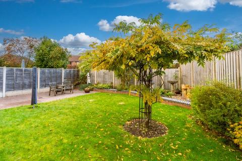 3 bedroom detached bungalow for sale, Melrose Avenue, Stourbridge DY8