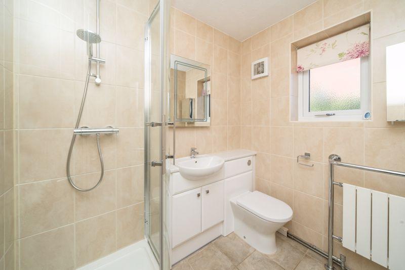 Bedroom 1 en suite