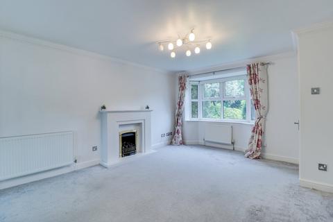 25 Cavalier Drive, Apperley Bridge, Bradford, BD10 0UF