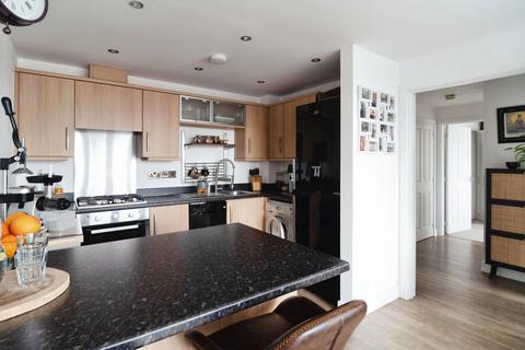 2 bedroom flat for sale, Southchurch Road, Southend-on-sea, SS1