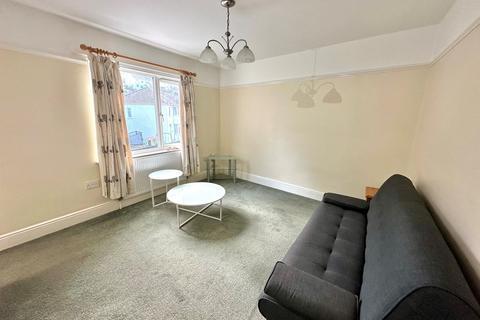 1 bedroom apartment to rent, Sherwell Valley Road, Torquay, TQ2